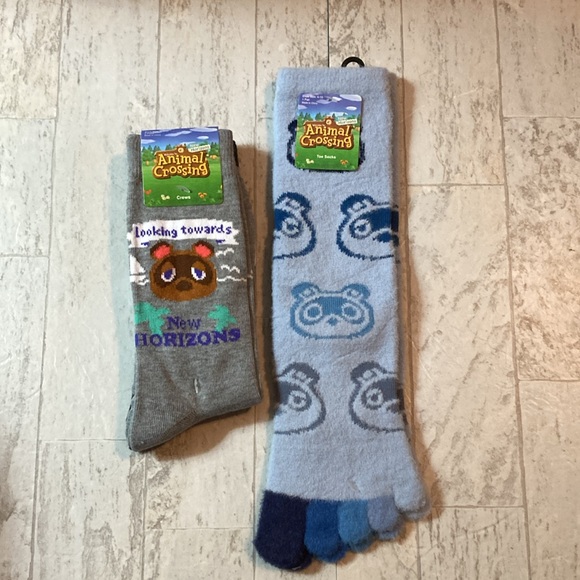 Animal Crossing: New Horizons Crew Socks & Fuzzy Crew Toe Socks Bundle - Picture 1 of 13
